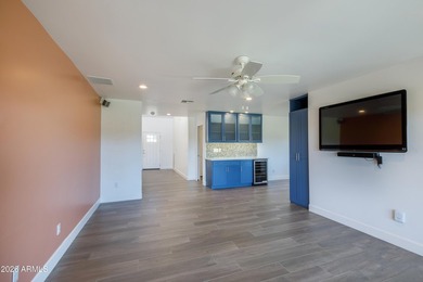 PREMIUM GOLF COURSE LOT! Stunning remodeled single-level home on - photo 7