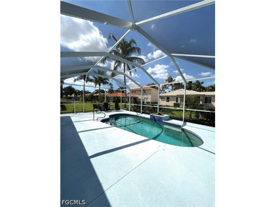 Welcome Home to your POOL home! SELLER MOTIVATED Step into this - photo 11