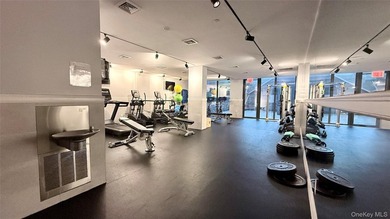 Designed by ODA New York, 251 1st Street offers precise layout - photo 19