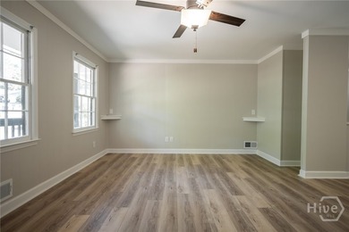 Adorable and fully remodeled ranch on a basement in the highly - photo 23