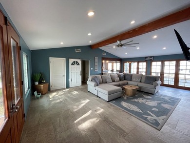 Waterfront 3/3 on Key Allegro featuring a large dock, boat lift - photo 7