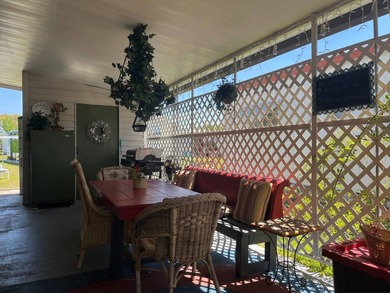 This fully furnished 2 Bed/2 Bath on a corner lot offers a sense - photo 6