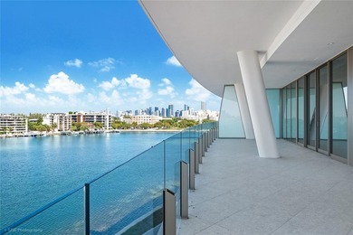 Remarkable unit at a private island in Coconut Grove. Boutique