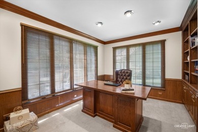Tucked within the prestigious Royal Fox community, this - photo 8