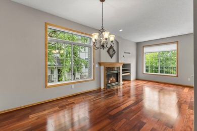 Wonderful end unit in a neighborhood adjacent to Eagle Valley - photo 8