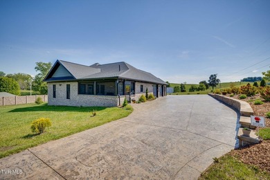 Luxury Living with Exceptional Craftsmanship. Welcome to this - photo 31