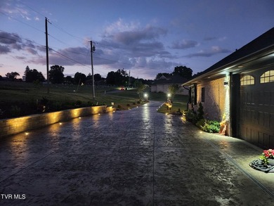 Luxury Living with Exceptional Craftsmanship. Welcome to this - photo 50