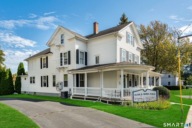 RARE MIXED USE OPPORTUNITY!! Just two blocks from downtown