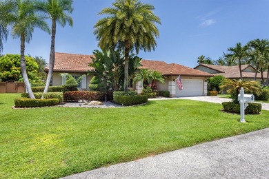 Enjoy a rare opportunity to own a spacious single-story ranch - photo 2