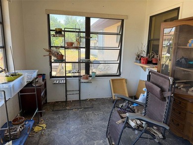 Short Sale. Third Party Approval Required This 2-bedroom, 2-bath - photo 13