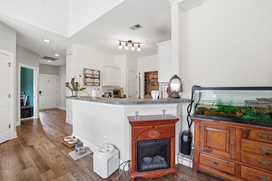 Welcome to this a well-maintained 3 bed/2bath upper-level condo - photo 15