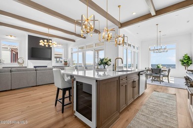 Welcome to 47 Grand View Drive in the exclusive gated community - photo 16