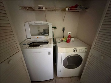 Short Sale. Third Party Approval Required This 2-bedroom, 2-bath - photo 16