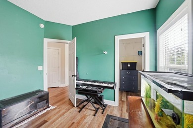 Welcome to this a well-maintained 3 bed/2bath upper-level condo - photo 17