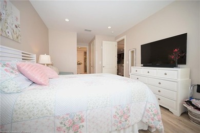 This condo just got a Huge Price Adjustment! What a great view - photo 19