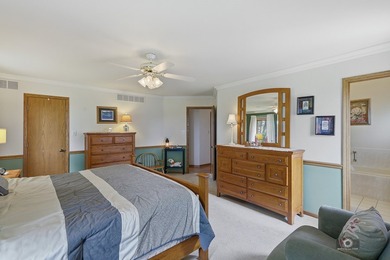 An absolute Gem! Situated on a beautiful lot this all brick - photo 22