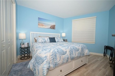 This condo just got a Huge Price Adjustment! What a great view - photo 23
