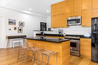 This truly one-of-a-kind corner one-bedroom is a rare find in - photo 3