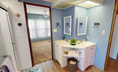 In a small, attractive 55+ park NEAR BEACHES and the harbor - photo 9