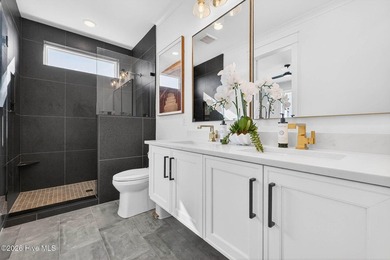 Welcome to 47 Grand View Drive in the exclusive gated community - photo 32