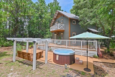 NO HOA AND OVER A HALF ACRE LOT! Bordered by lush vegetation and - photo 37