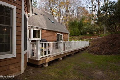 New Construction!! Three bedroom contemporary chalet to be built - photo 10