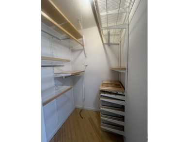 BRIGHT AND SUNNY,TASTEFULLY RE-IMAGINED OPEN-PLAN ONE BEDRM/1.5