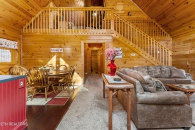 This charming 3-bedroom, 3-bathroom log cabin offers 1,310 sq ft - photo 11