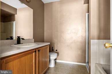 Beautiful 2-bedroom, 2.5-bath townhome located in a highly - photo 16