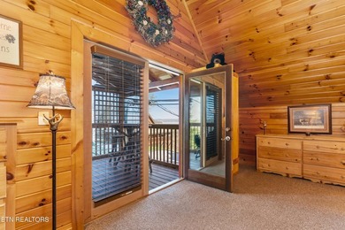 This charming 3-bedroom, 3-bathroom log cabin offers 1,310 sq ft - photo 28