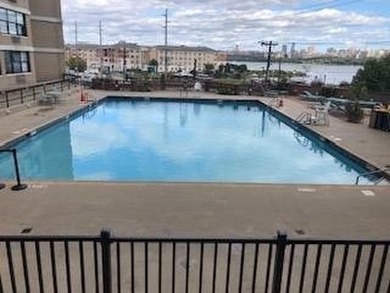 BRIGHT AND SUNNY,TASTEFULLY RE-IMAGINED OPEN-PLAN ONE BEDRM/1.5