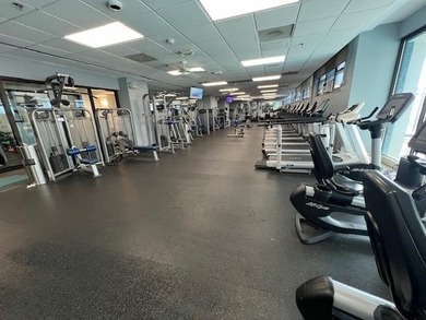 BRIGHT AND SUNNY,TASTEFULLY RE-IMAGINED OPEN-PLAN ONE BEDRM/1.5