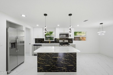 Why wait for a new construction home when you can move right - photo 10