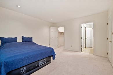 Welcome to the Village of Shadyside. One bedroom large luxury - photo 15