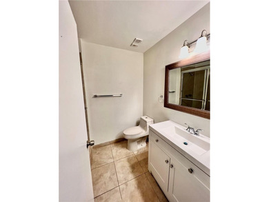 Investor friendly first floor unit! Currently vacant and ready - photo 6