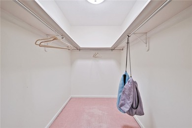 Welcome to the Village of Shadyside. One bedroom large luxury - photo 17