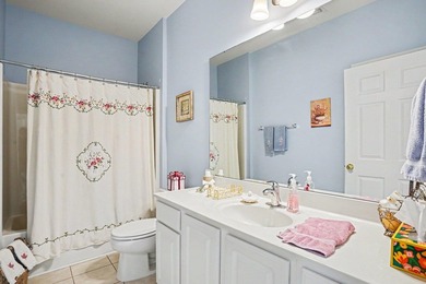 Welcome to this beautifully maintained and fully furnished - photo 24