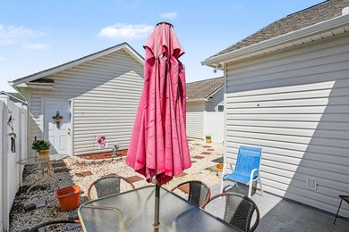 Welcome to this beautifully maintained and fully furnished - photo 29