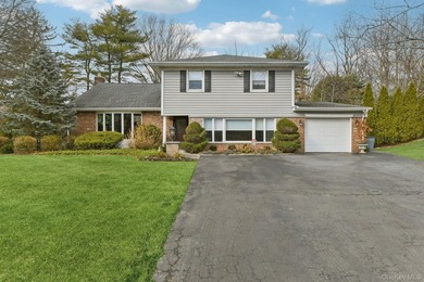 Welcome to 14 Fairview, a beautifully maintained Split level - photo 1