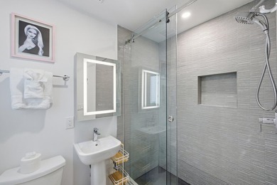 A rare opportunity in the heart of Wilton Manors just a few - photo 49
