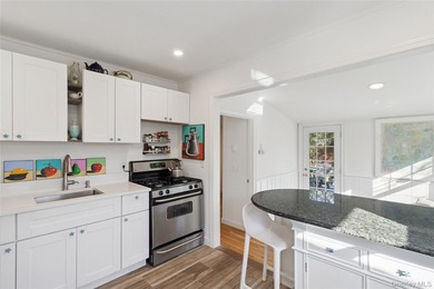 Welcome to this hidden gem nestled in the heart of Hampton Bays! - photo 10
