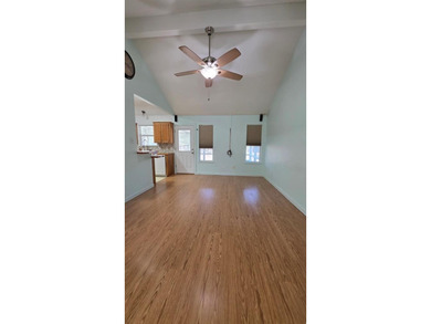 Investors, solid brick home great for long term investment. 3 - photo 7