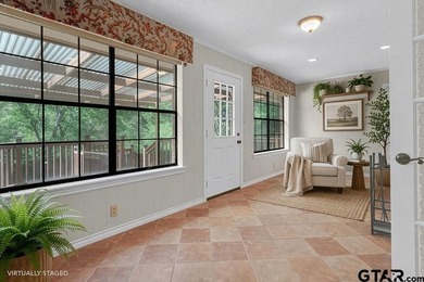 Looking for a well maintained and updated home in Hideaway? You - photo 11