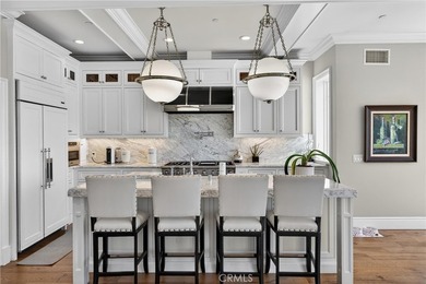 Located on a quiet cul-de-sac, this exceptional Laguna Beach - photo 15