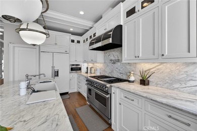 Located on a quiet cul-de-sac, this exceptional Laguna Beach - photo 20