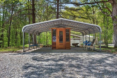 LAKE MONROE! GREAT FAMILY HOME, SUMMER LAKE HOUSE, OR TURN-KEY - photo 23