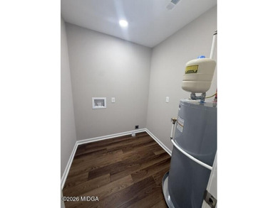 All Brick spacious home totally renovated. New kitchen with - photo 24