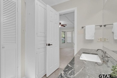 Looking for a well maintained and updated home in Hideaway? You - photo 32
