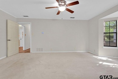 Looking for a well maintained and updated home in Hideaway? You - photo 34