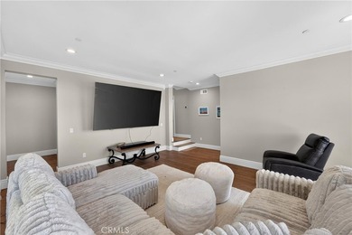 Located on a quiet cul-de-sac, this exceptional Laguna Beach - photo 38